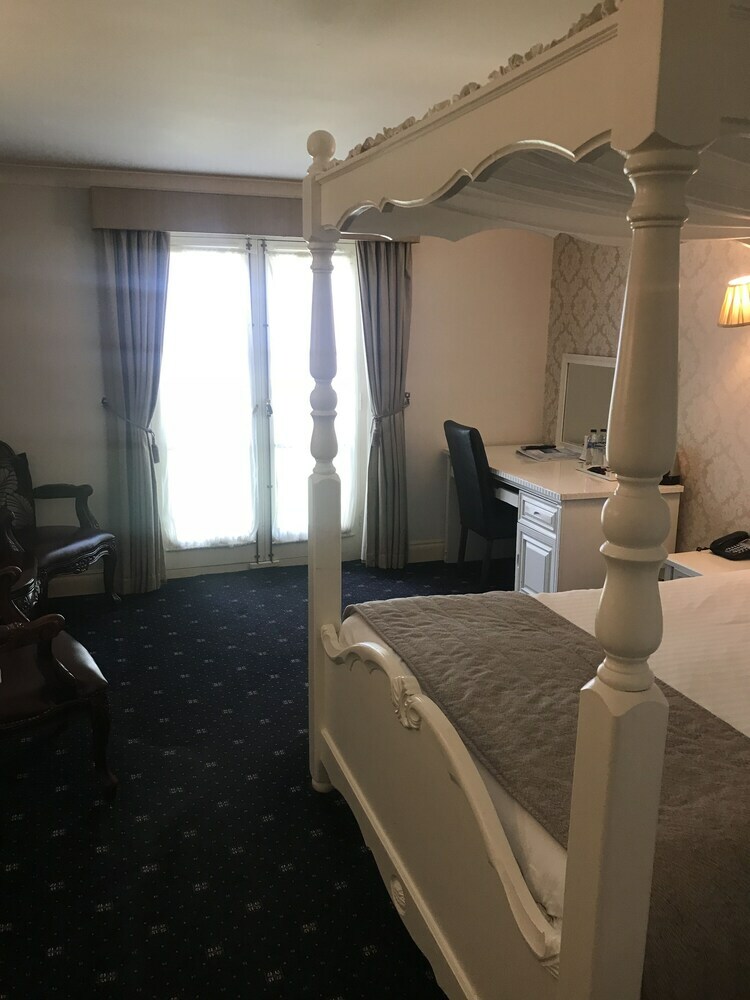 Best Western Normanton Park Hotel