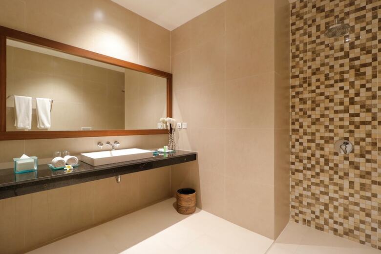 Hotel Adi Dharma Cottages