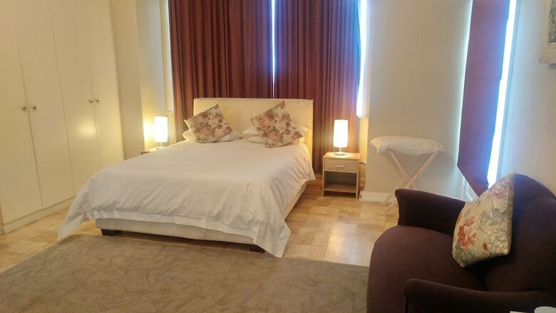 Hotel Dunkley House