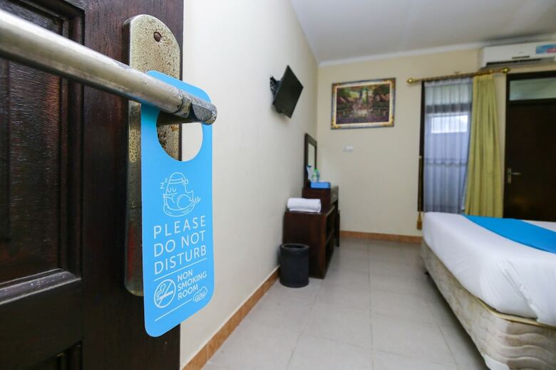 Hotel Airy Jimbaran Taman Mulia 8 Bali