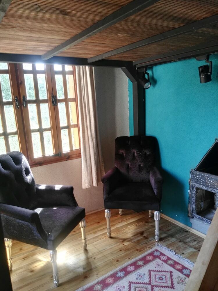 Hotel Wood House