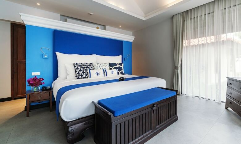 Hotel Akyra Beach Resort Phuket