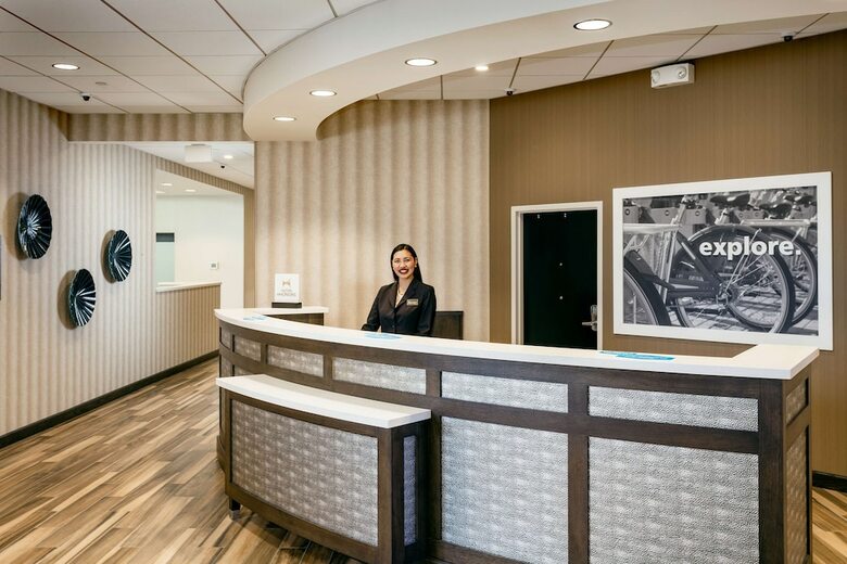 Hotel Hampton Inn & Suites By Hilton Seattle/northgate