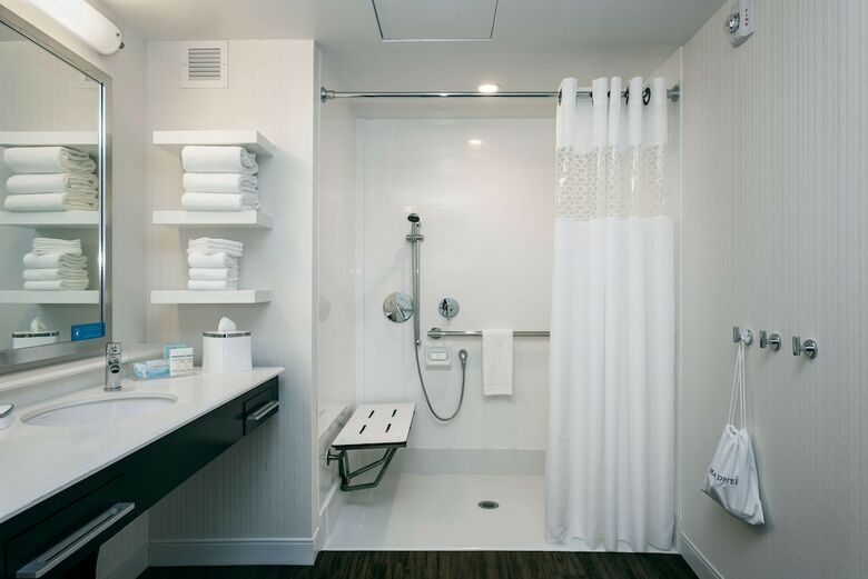Hotel Hampton Inn & Suites By Hilton Seattle/northgate