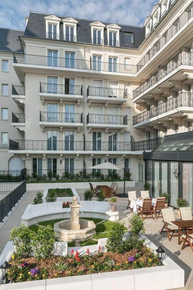 Villa M�dicis Puteaux