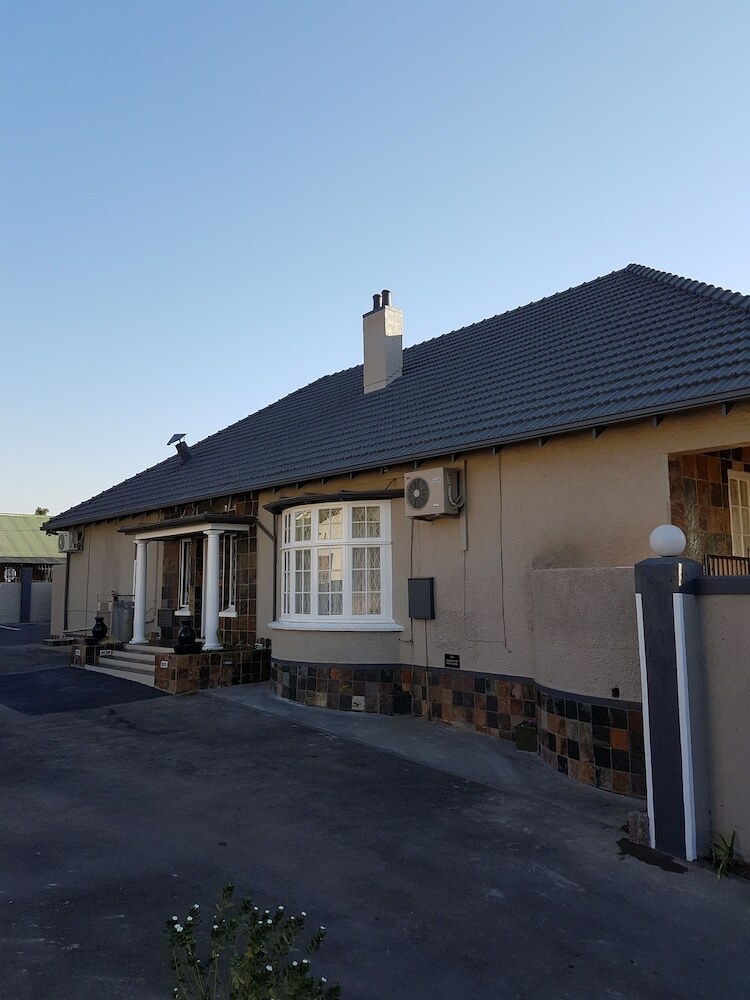 Bed & Breakfast Ilawu Lodge