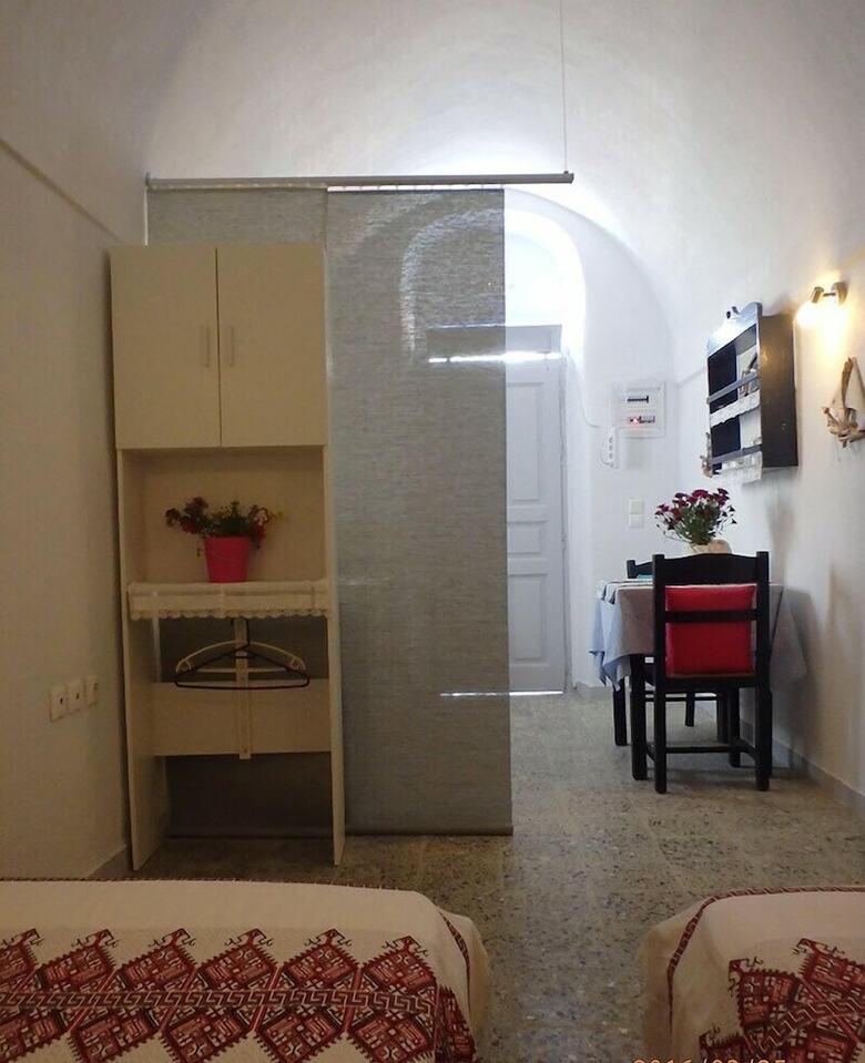 Bed & Breakfast Emmantina Houses