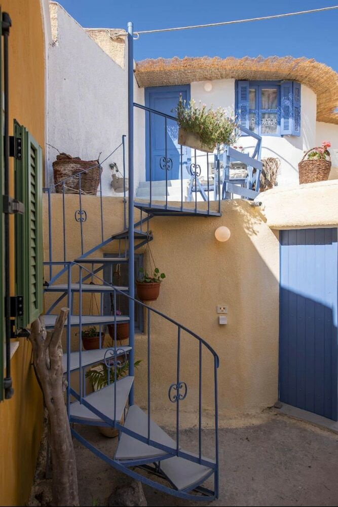 Bed & Breakfast Emmantina Houses