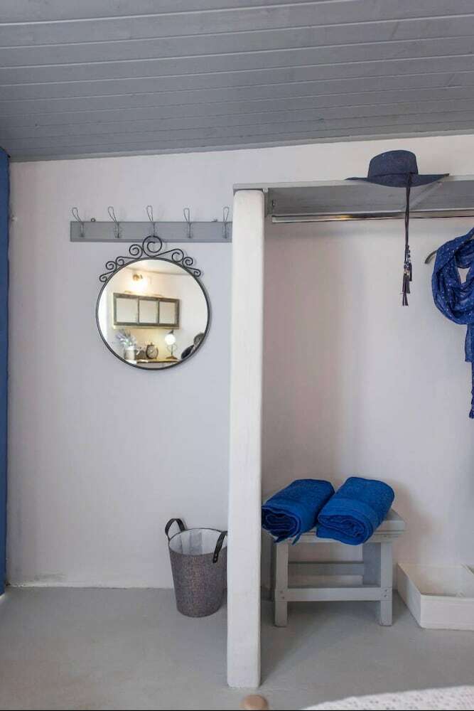 Bed & Breakfast Emmantina Houses