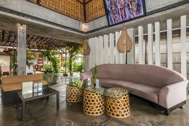 Hotel Zen Rooms Ubud Penestanan 2