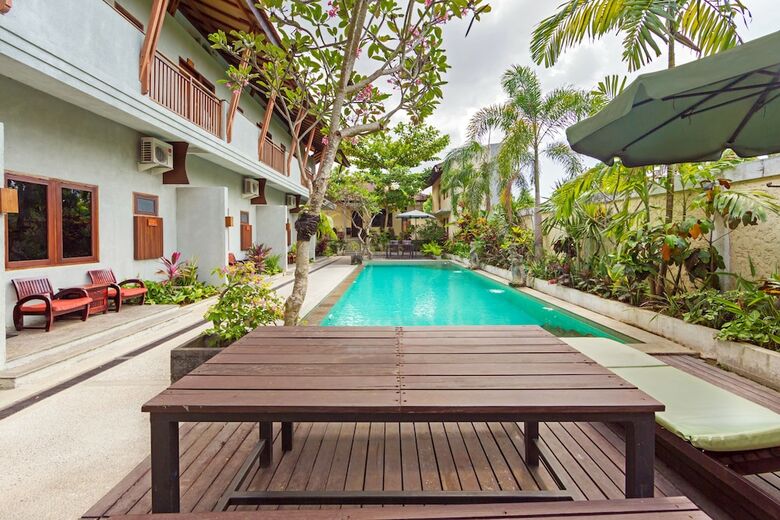 Hotel Zen Premium Ubud Sanggingan 2
