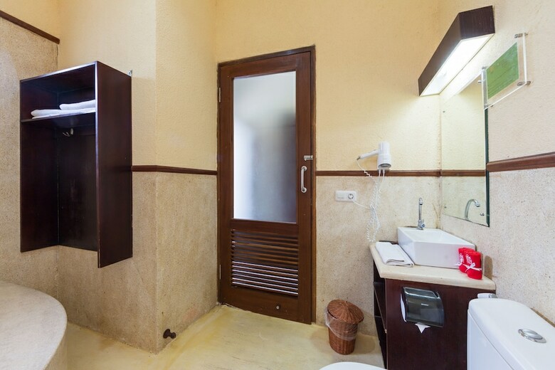 Hotel Zen Premium Ubud Sanggingan 2