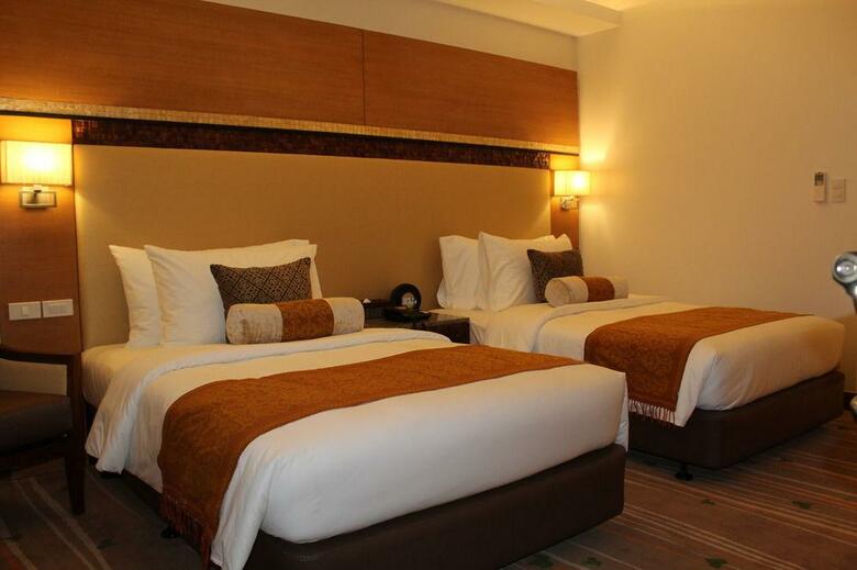 Best Western Plus The Ivywall Hotel