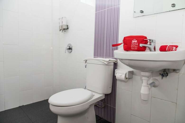 Hotel Zen Rooms Batu Pageh Legian Kuta