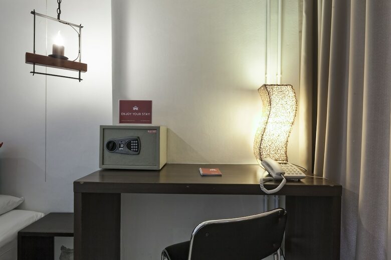 Hotel Zen Rooms Basic Nanai Phuket