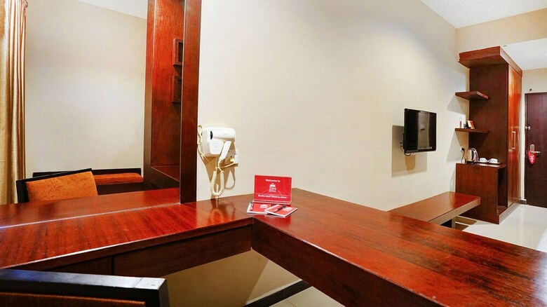 Hotel Zen Rooms Near Nagoya Square