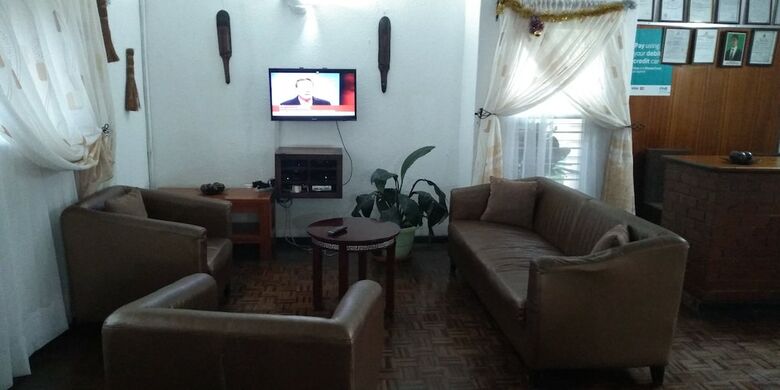 Hotel Kuku Royal Lodge