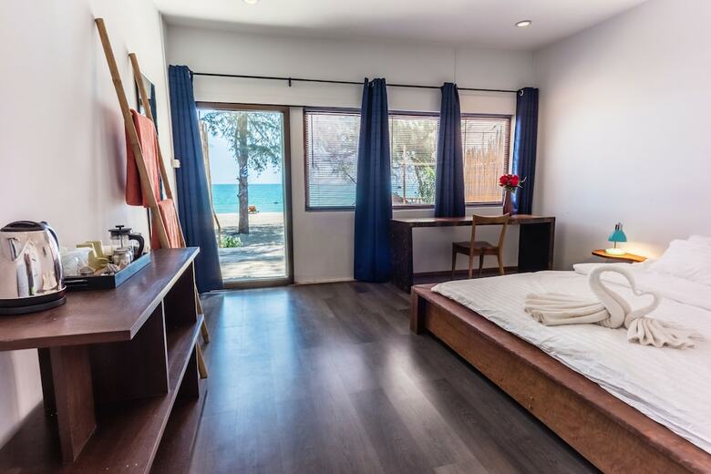Hotel Mumsa Beach Resort & Restaurant