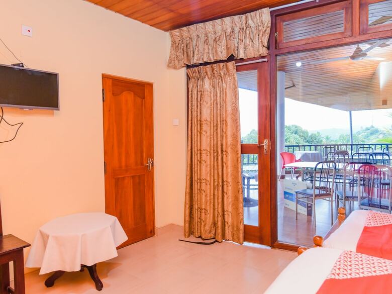 Hotel Oyo 353 Blue Heaven Guest House