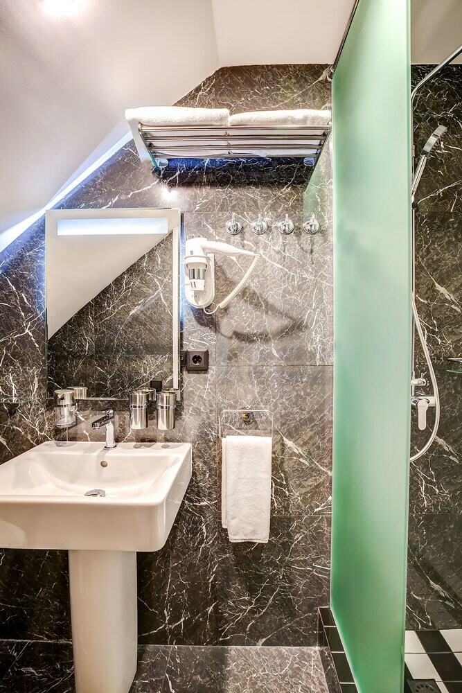 Mops Hotel And Spa