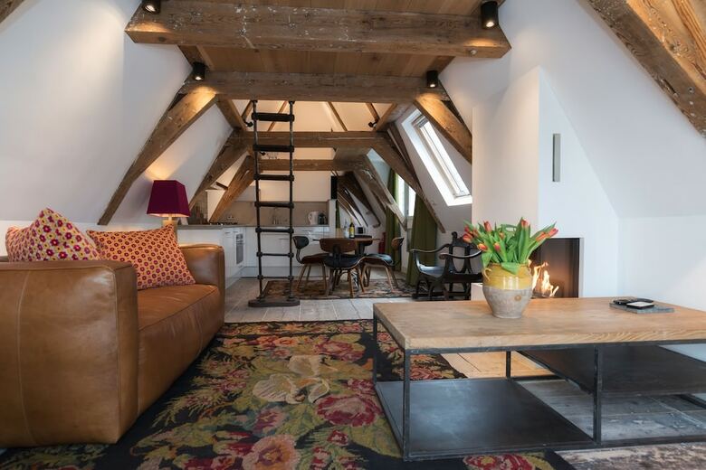 Apartamentos Harbour Suites