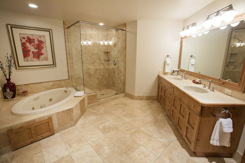 Westwall Lodge