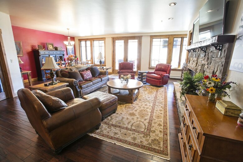 Westwall Lodge