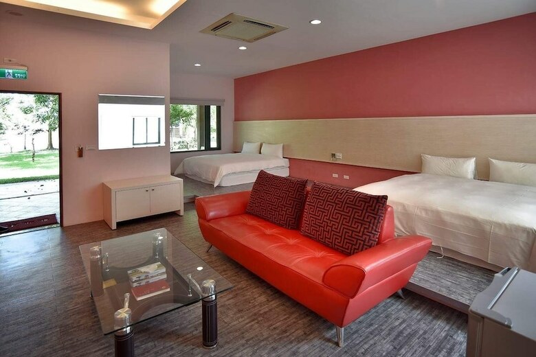 Ruixiong Hotspring Villa