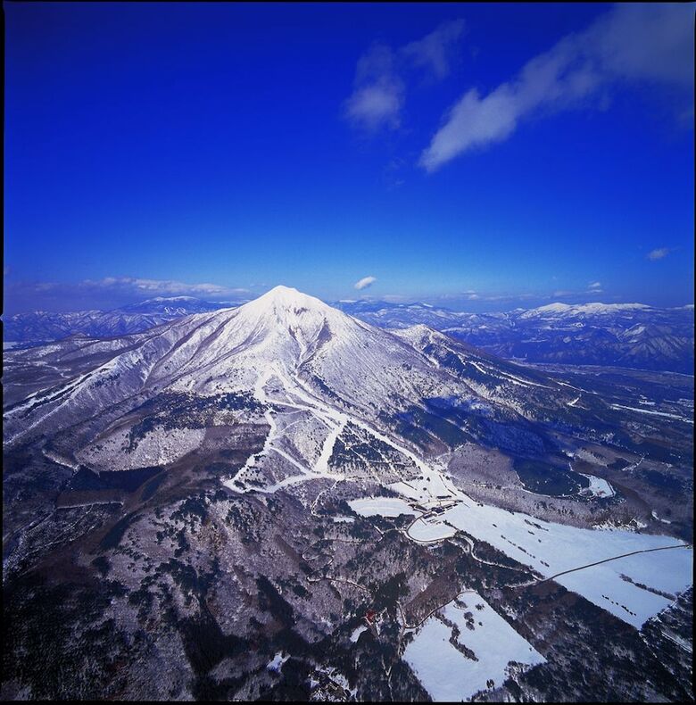 Apartamento Inawashiro Resort Hotel & Ski