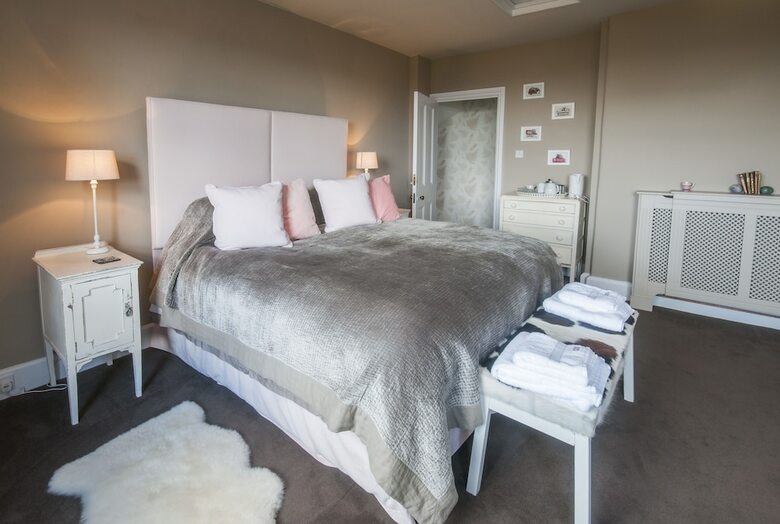 Bed & Breakfast Yarner House