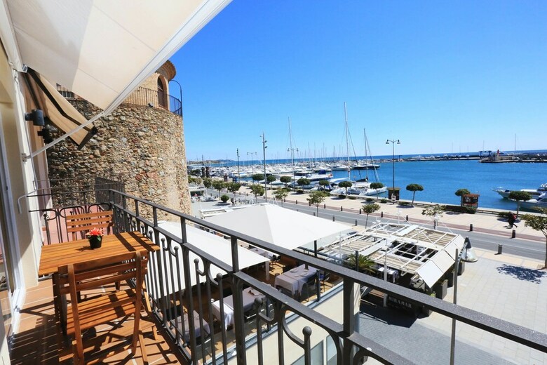 Apartamentos La Torre