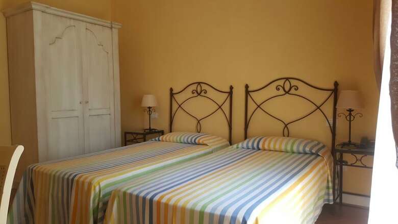 Hotel Etna