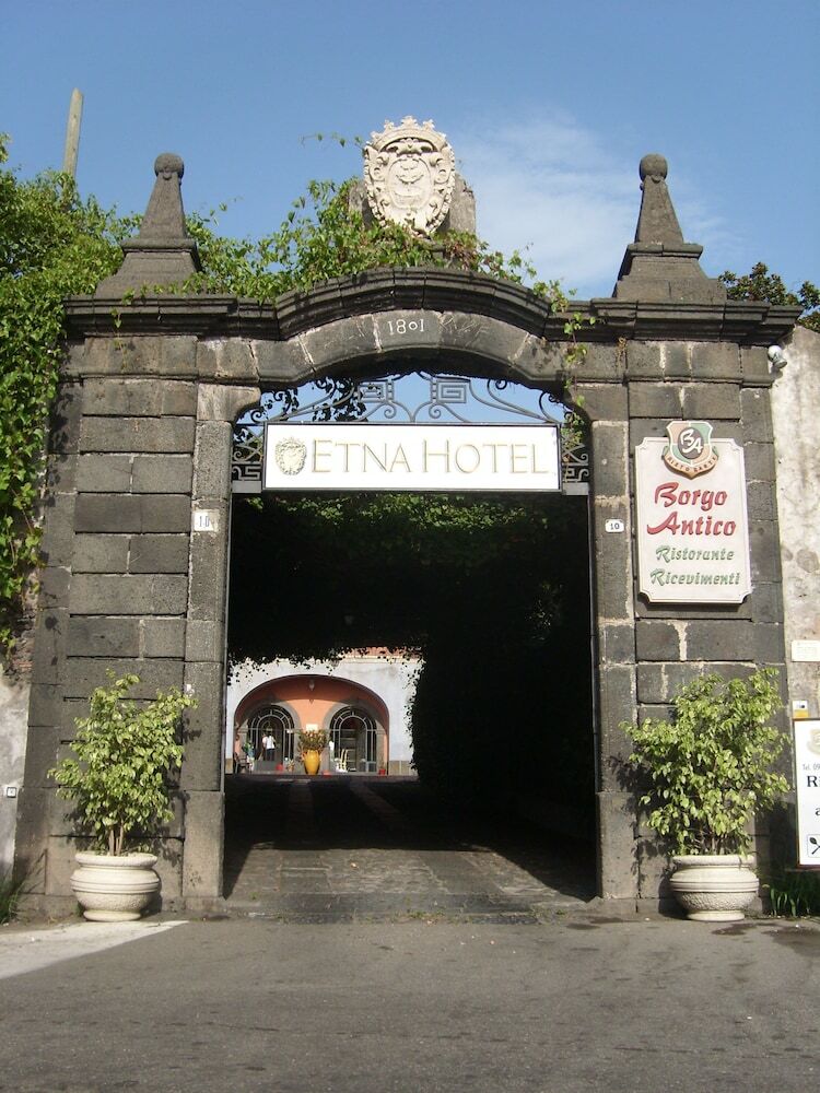 Hotel Etna
