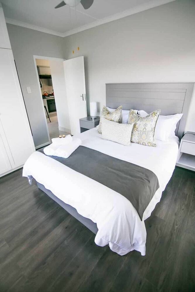 Apartamentos Aries Guest