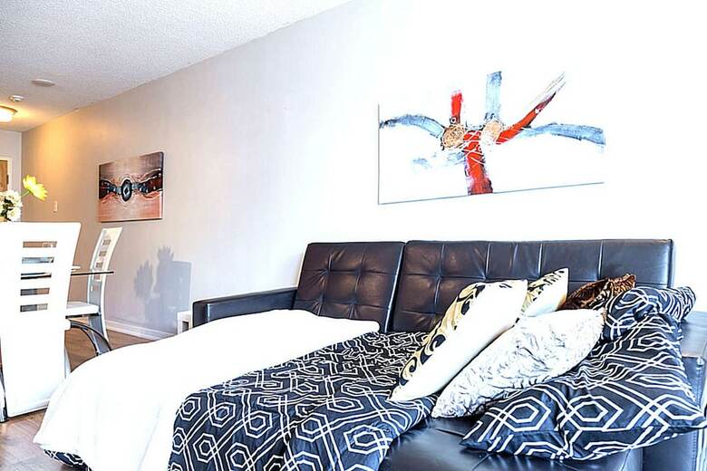 Lavish Suites- New Two Bedroom - Amazing Cn Tower View