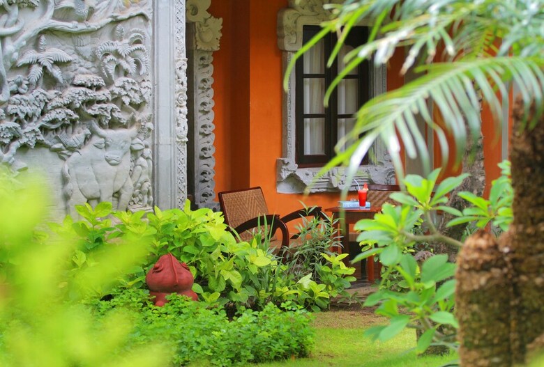 Adi Dharma Hotel