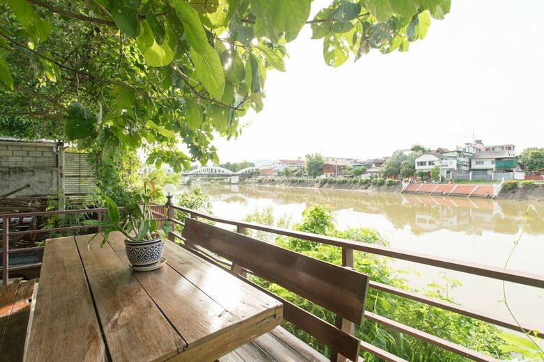 Hotel Kanecha's Home Lampang