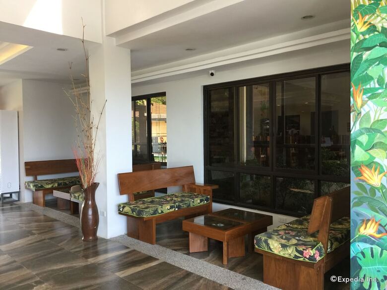 Hotel Coron Soleil Garden Resort