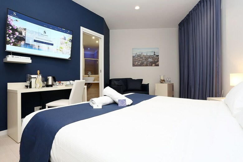 Hotel S Suites In Rome