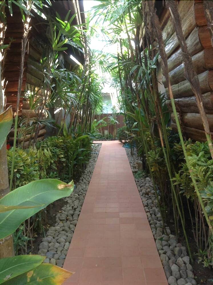 Hotel Yotaka Pai