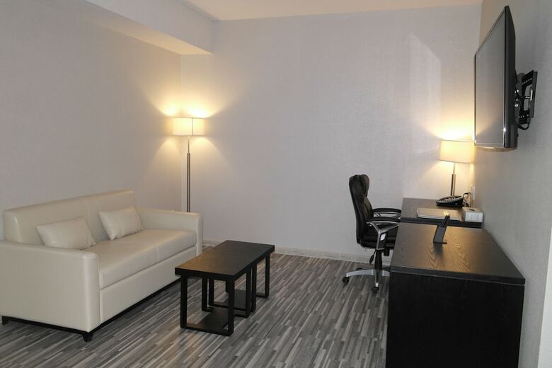 Hotel Stars Inn Edmonton Airport