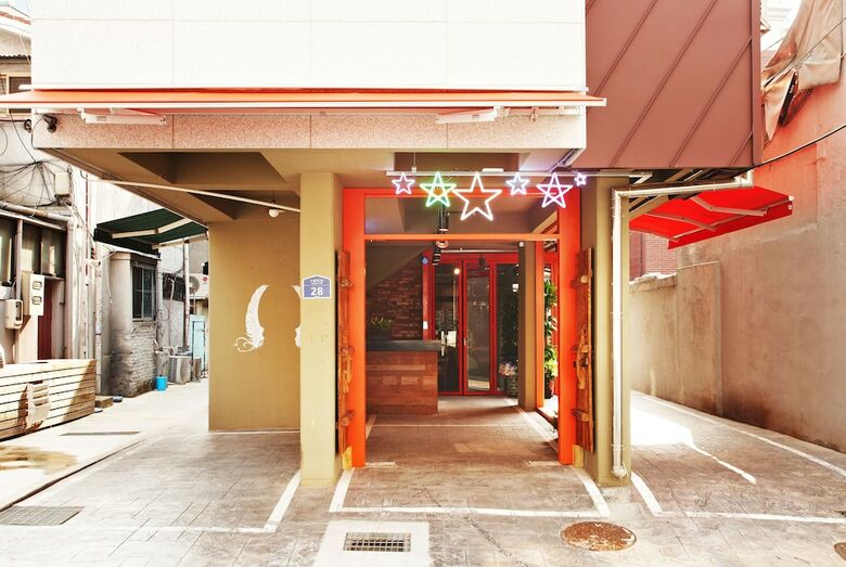 Hostal Kstar Stay Residence Hoehyun - Hostel