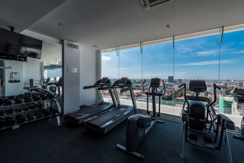 Hotel Naki Suites @ Silvertown