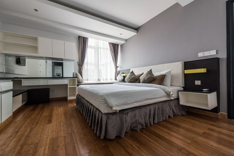 Hotel Naki Suites @ Silvertown