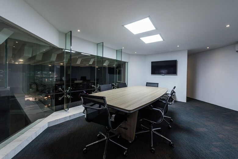 Hotel Naki Suites @ Silvertown