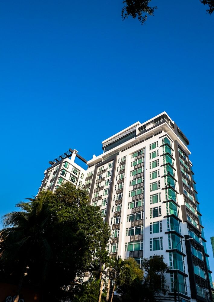 Hotel Naki Suites @ Silvertown