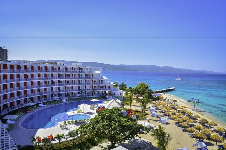 Hotel Royal Decameron Cornwall Beach All Inclusive