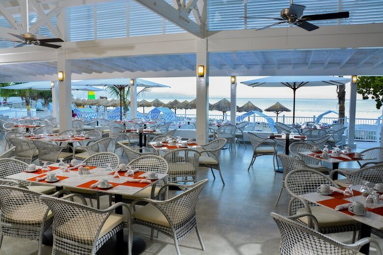 Hotel Royal Decameron Cornwall Beach All Inclusive