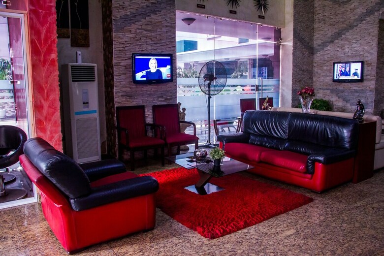 Excel Oriental Hotel And Suites