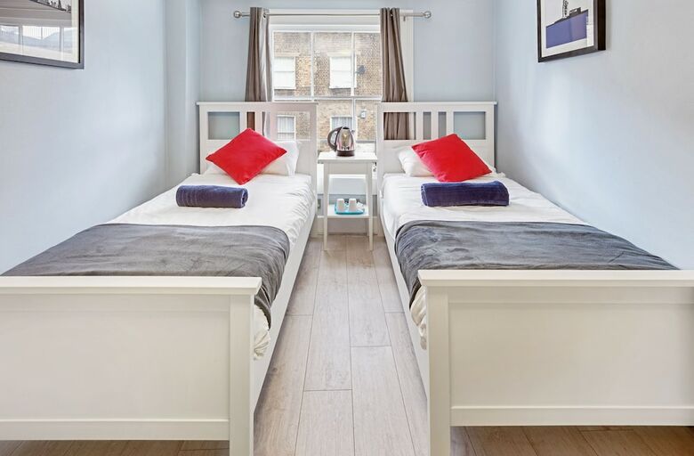 Hostal Astor Kensington Hostel